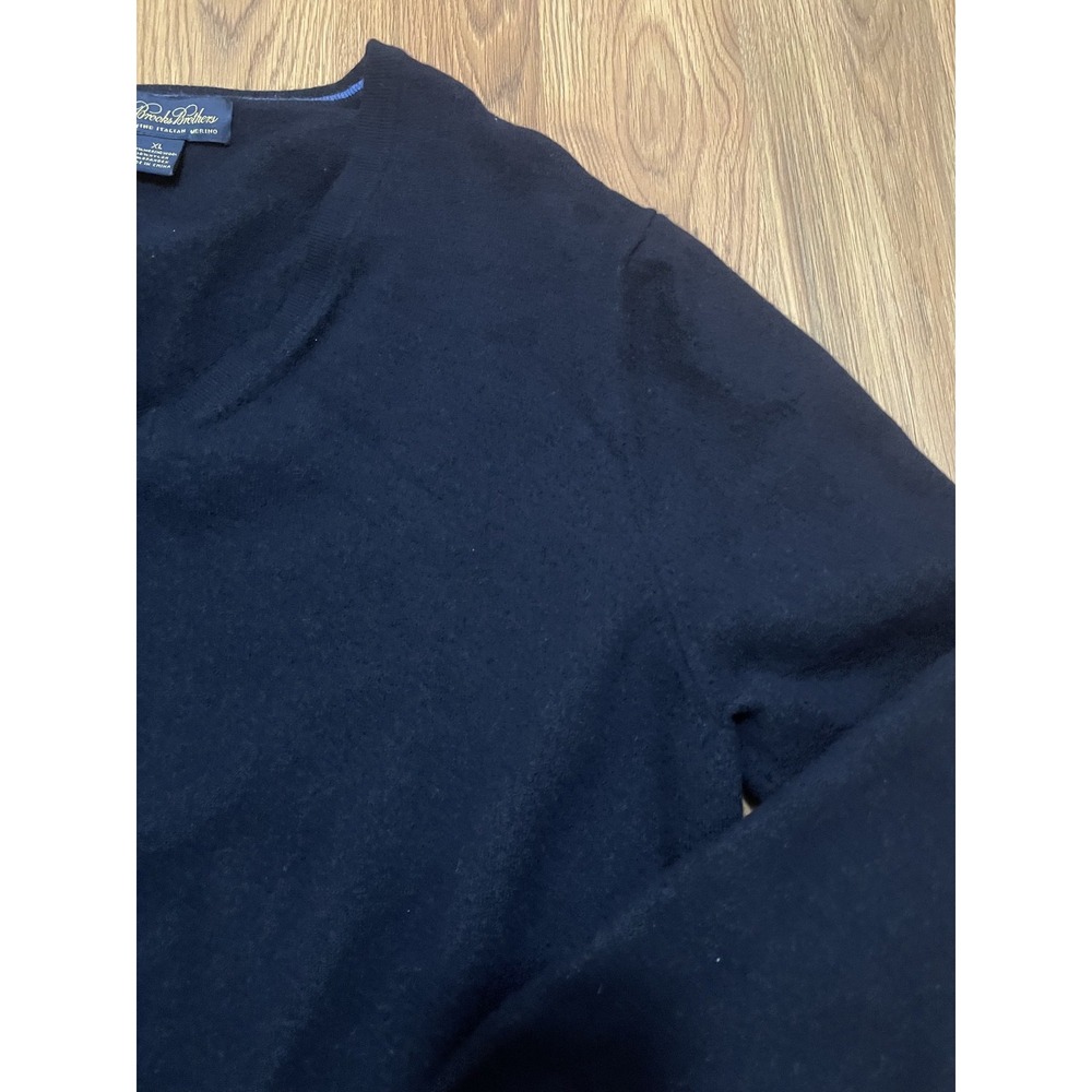 Brooks Brothers Mens XL V Neck Sweater Italian Merino Wool Navy Blue - Picture 4 of 11
